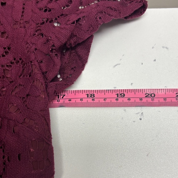 Banana Republic Women’s Lace Size 8Petite Cocktail Burgundy Dress sleeveless - Picture 8 of 8